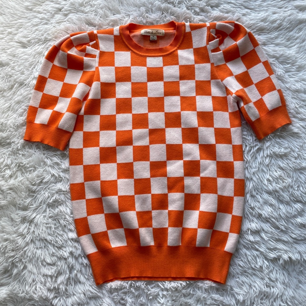 Vine & Love Checkerboard Puff Short Sleeve Sweater Top